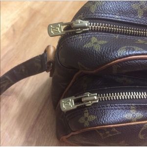 Vintage Louis crossbody